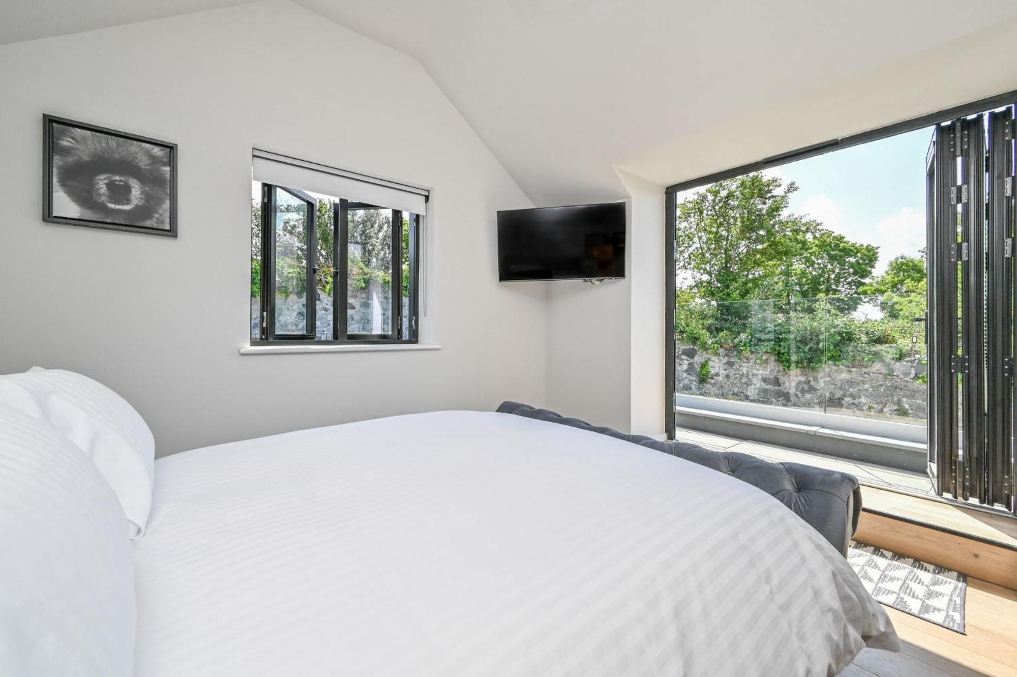 1 The Nest - Luxury Modern House Nr Beach & Bars With Sea Views & Free Parking Villa Charlestown  Ngoại thất bức ảnh