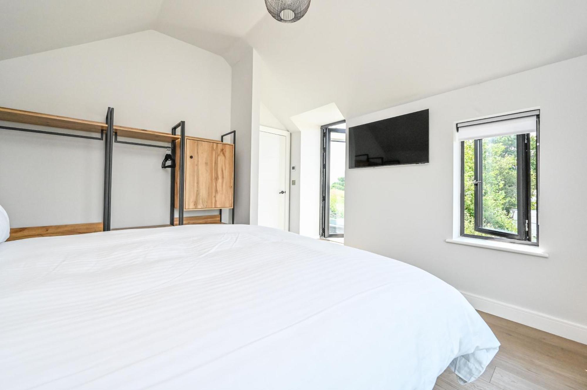 1 The Nest - Luxury Modern House Nr Beach & Bars With Sea Views & Free Parking Villa Charlestown  Ngoại thất bức ảnh