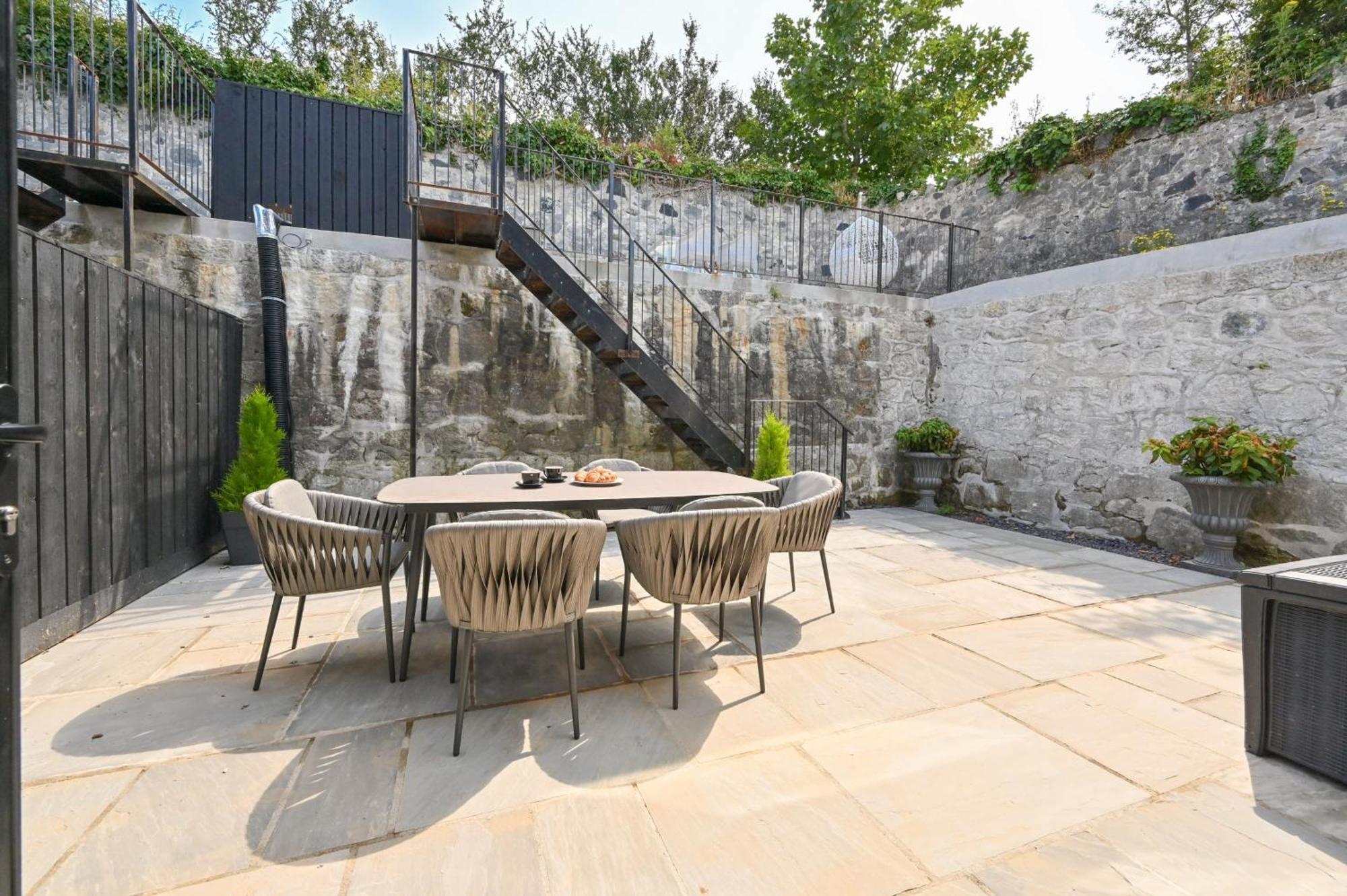 1 The Nest - Luxury Modern House Nr Beach & Bars With Sea Views & Free Parking Villa Charlestown  Ngoại thất bức ảnh